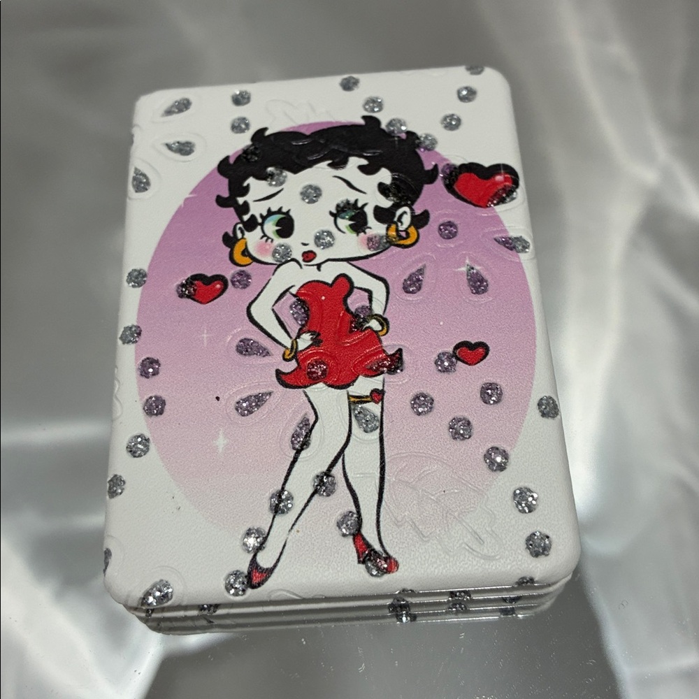 Betty Boop Pink and White Wallet NWT